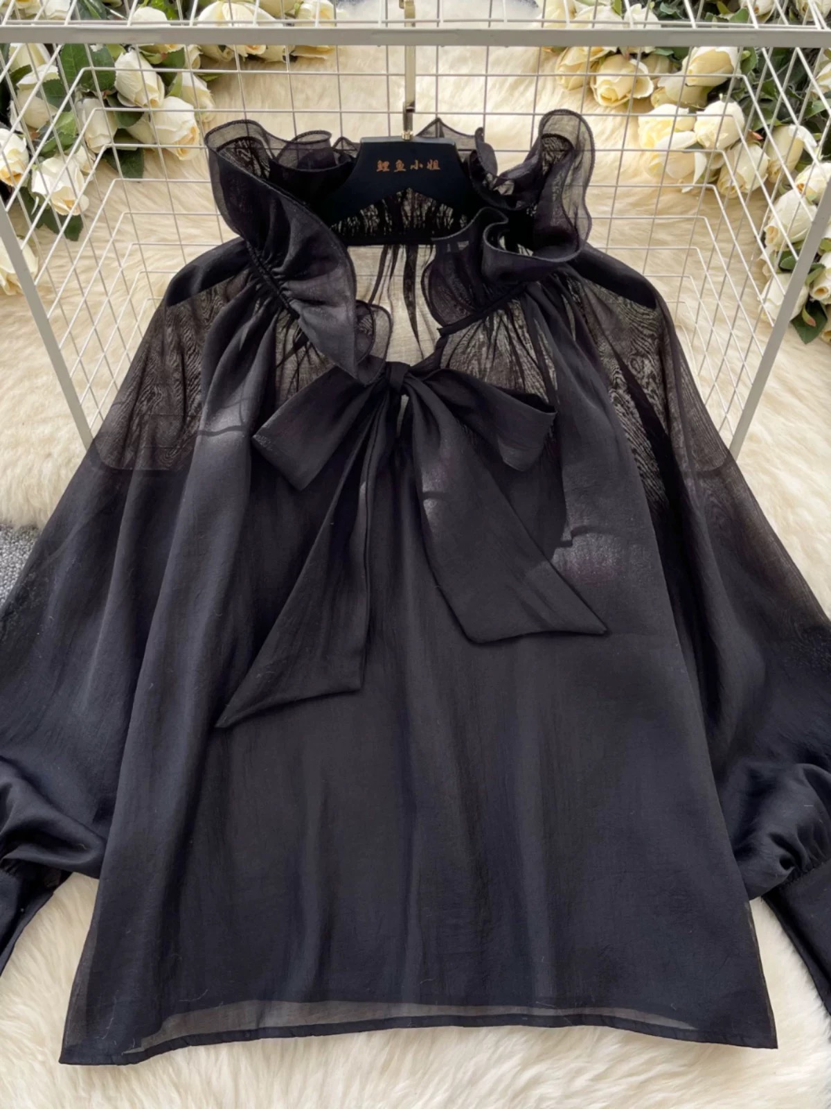 Tied together blouse BE359 image