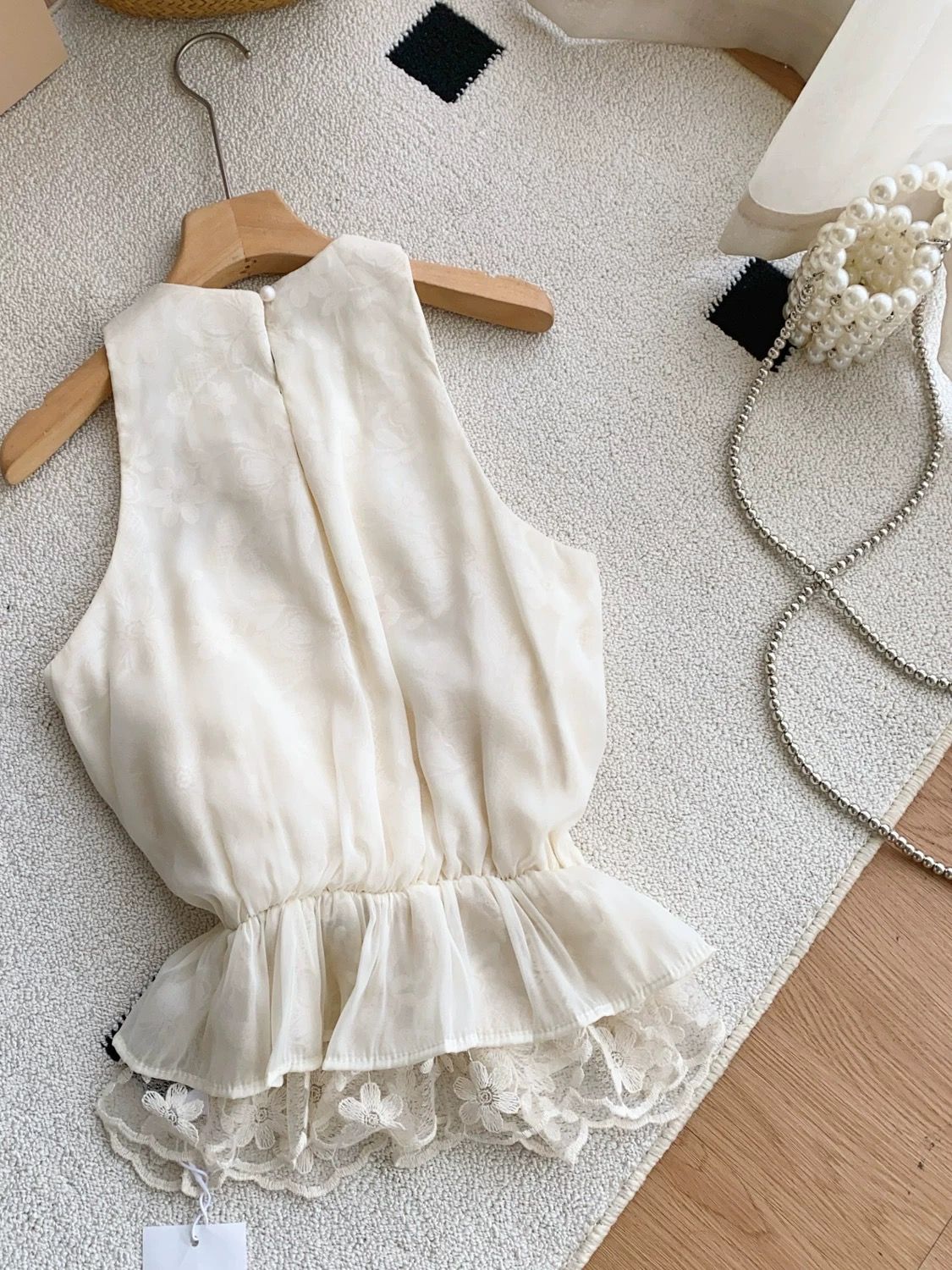 Denmark beauty top CTO560 image