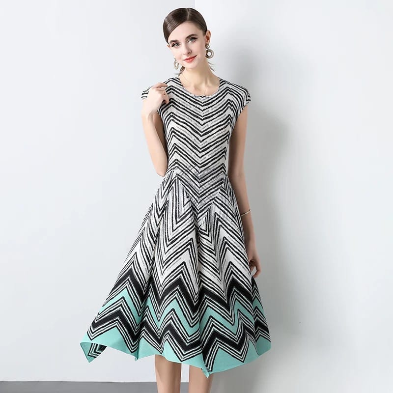 Honey bee dress CD1781 image