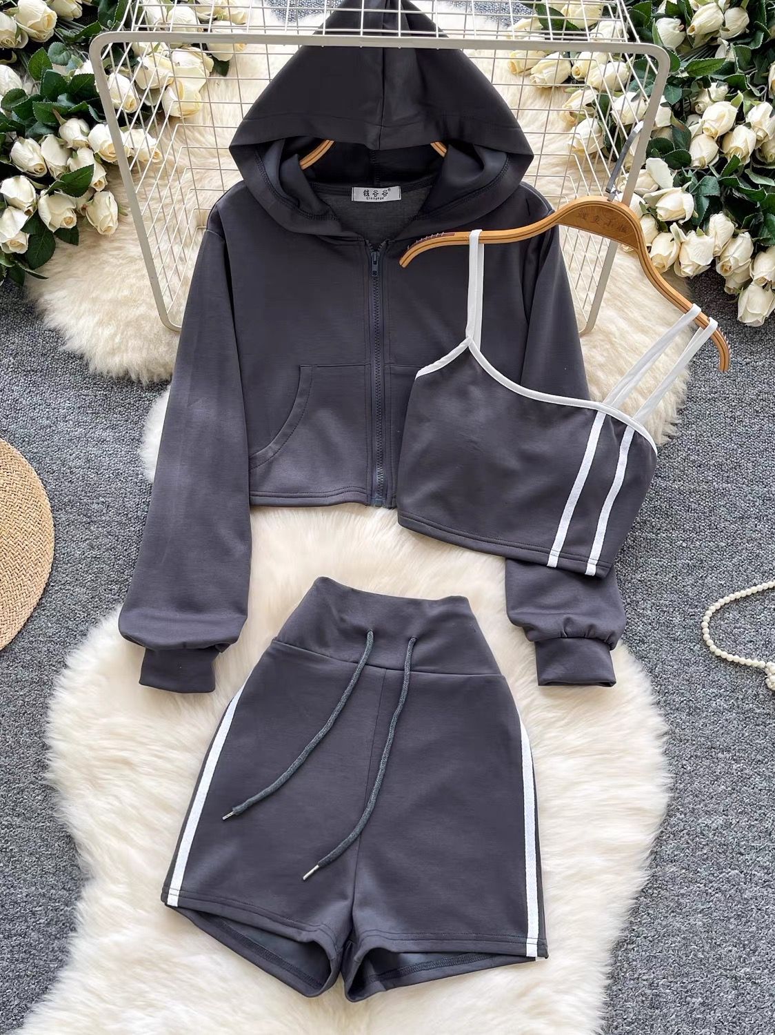 Living in luxury set CTP750 image