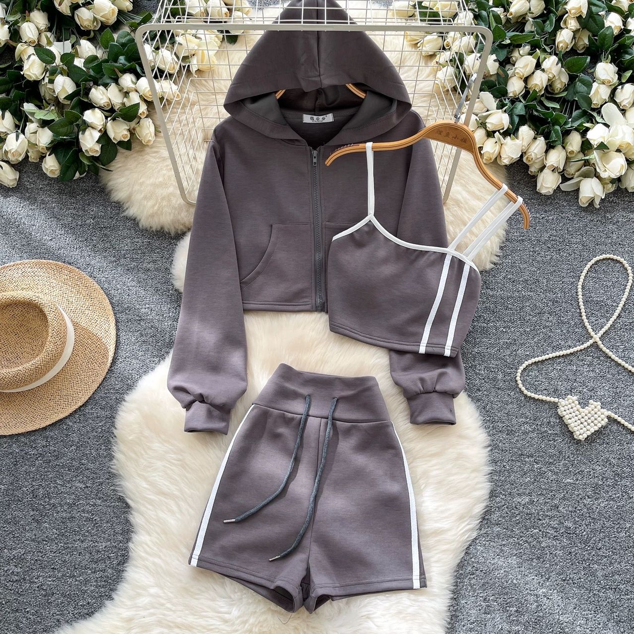 Living in luxury set CTP750 image