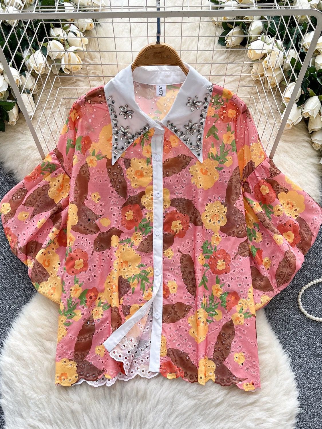 Queen of wonderland lace top CTO842 image