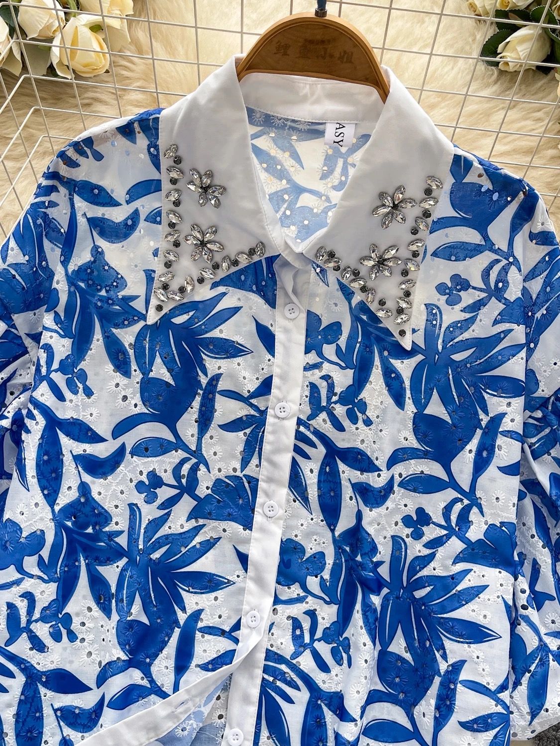 Queen of wonderland lace top CTO842 image