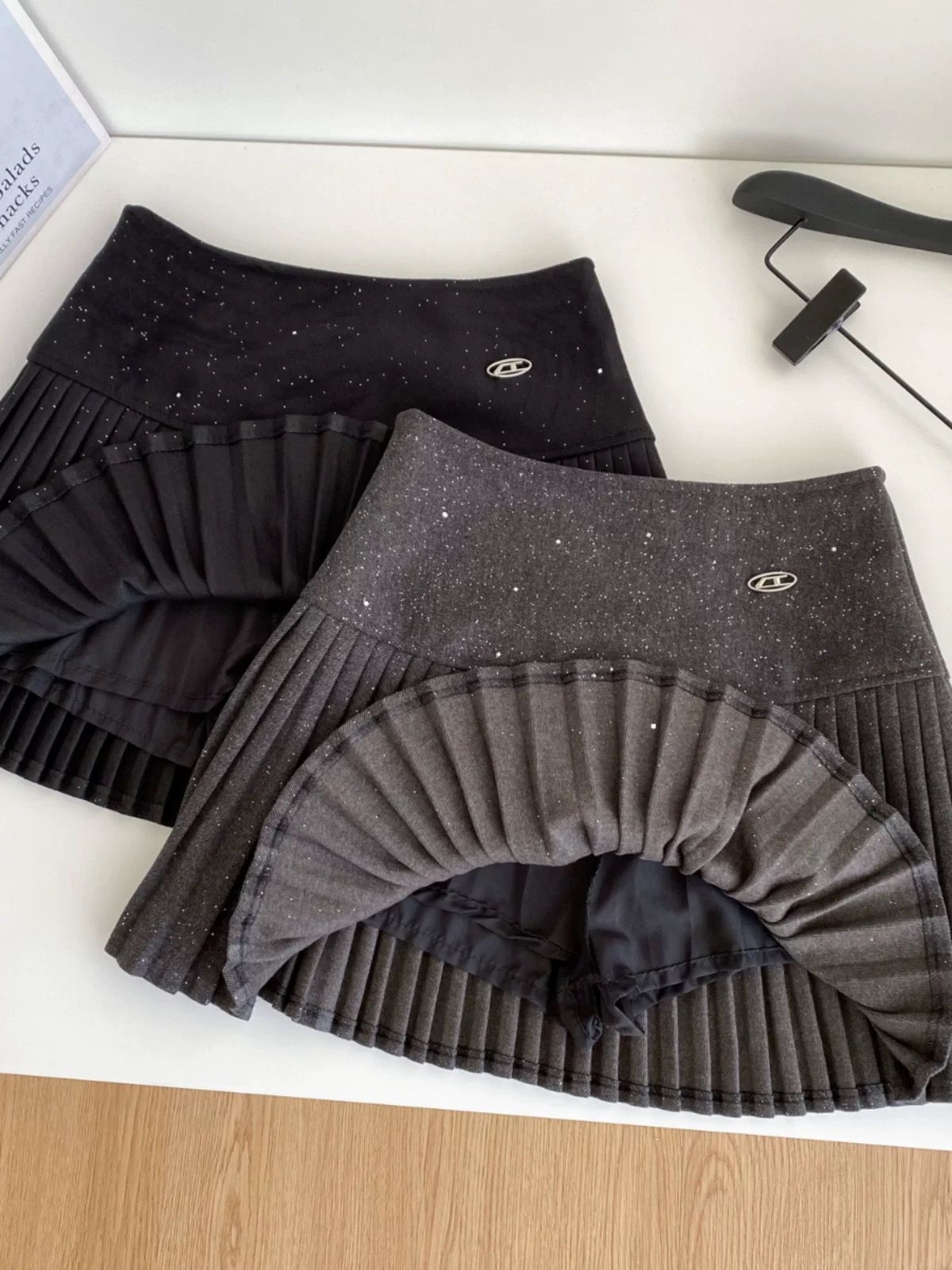 Wonderful feeling skirt CS209 image