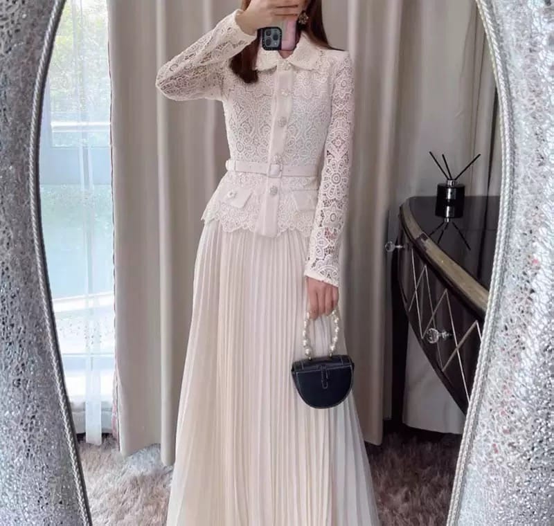 Make it known expensive lace Dress FD378 image