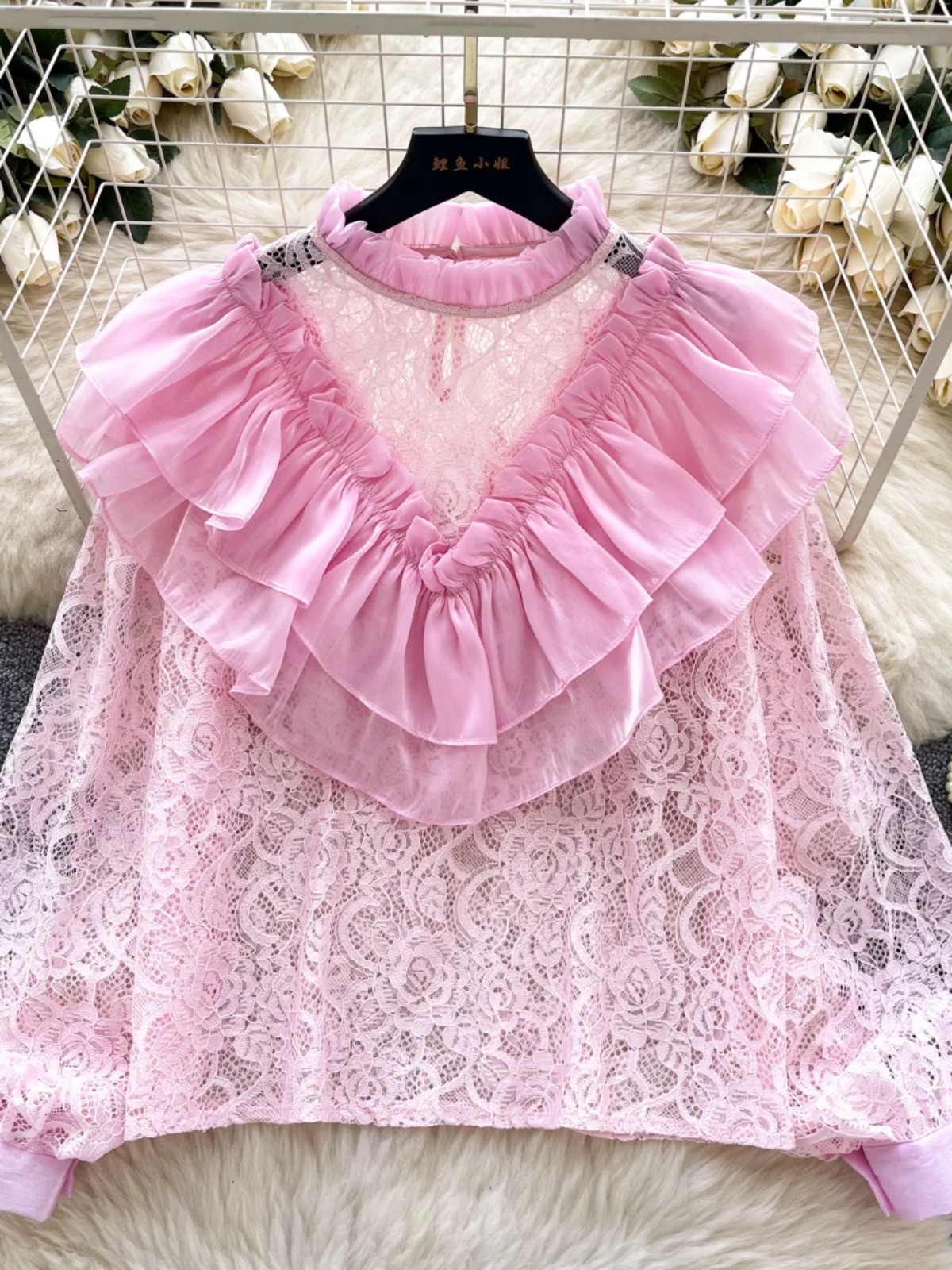 Fast slay lace blouse BE463