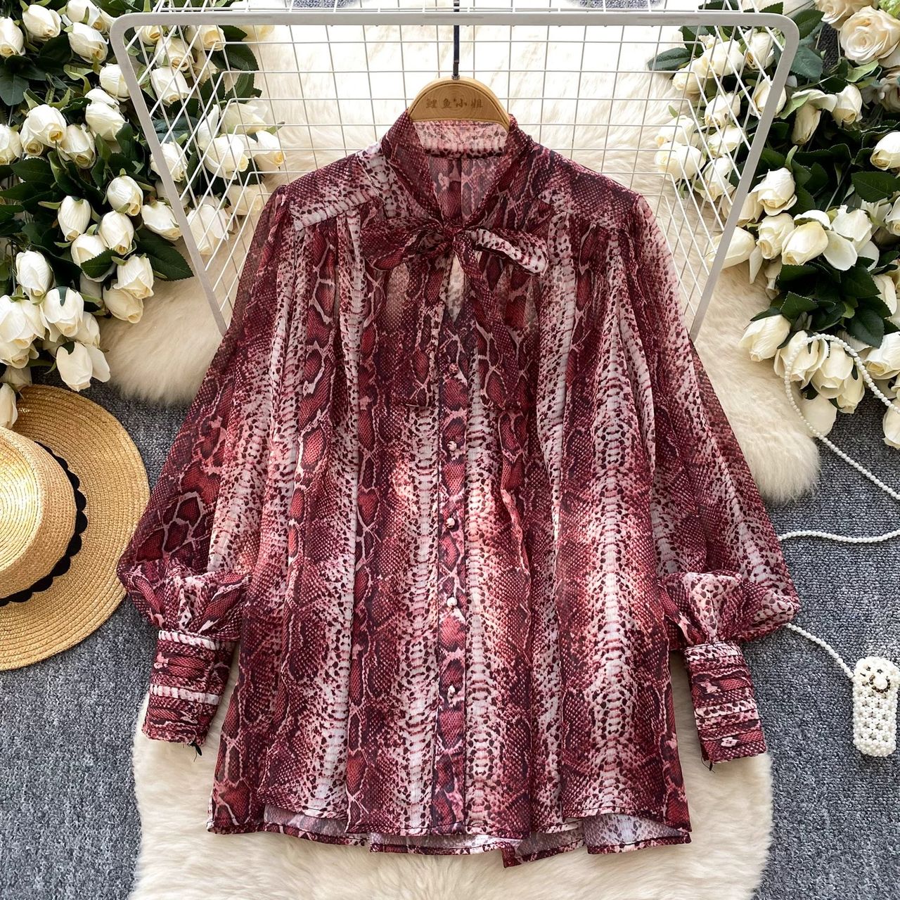 Lingering feelings blouse BE456 image
