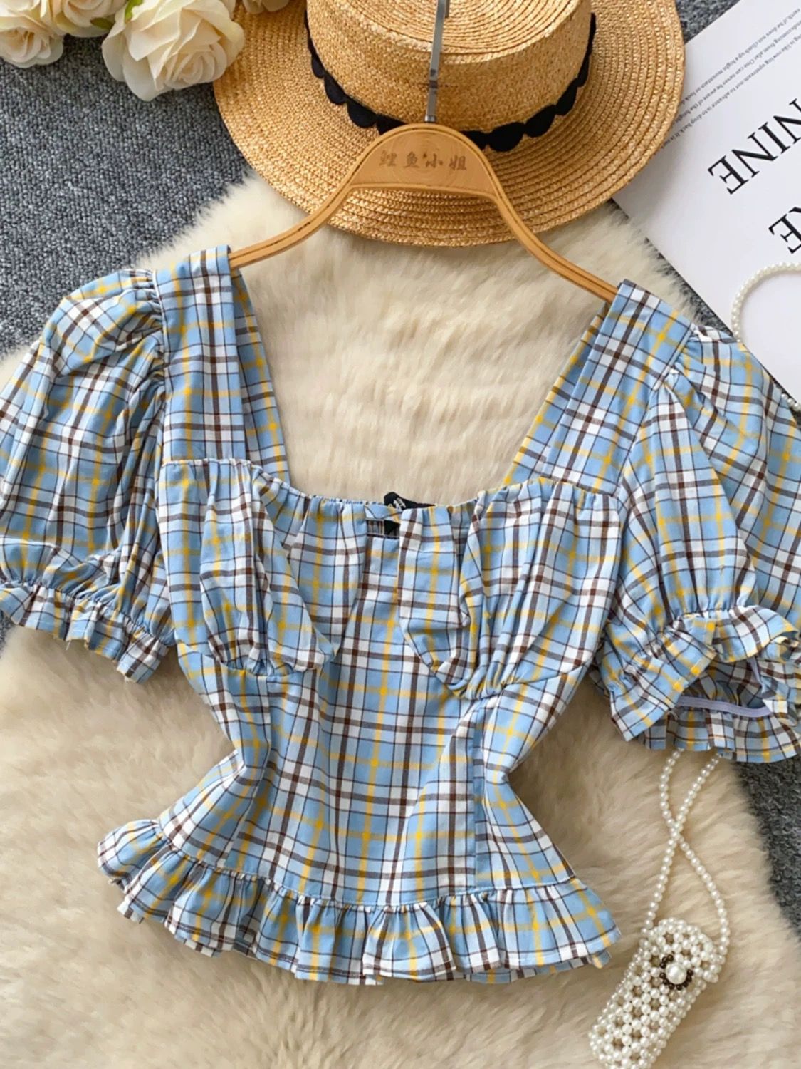 Dangerously beautiful top CTO1072 image