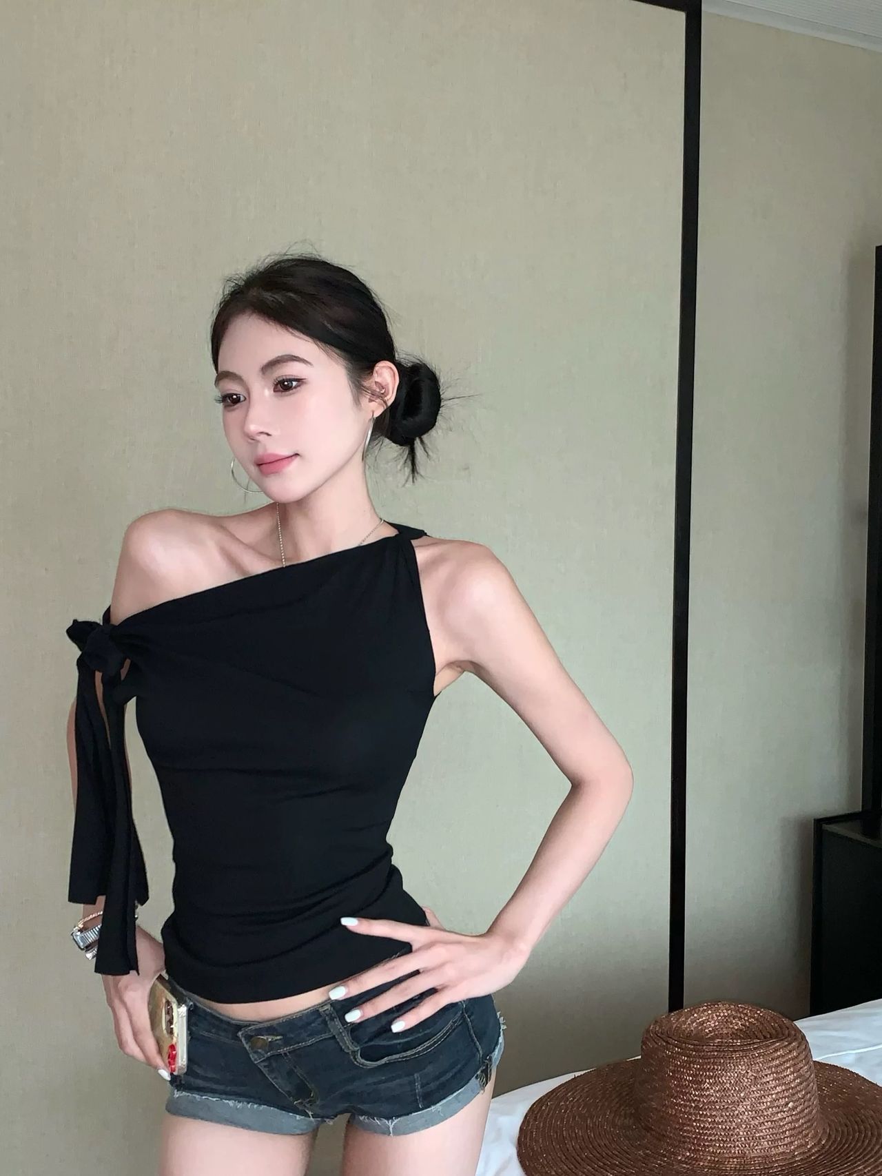 Brea billonaire top CTO874 image