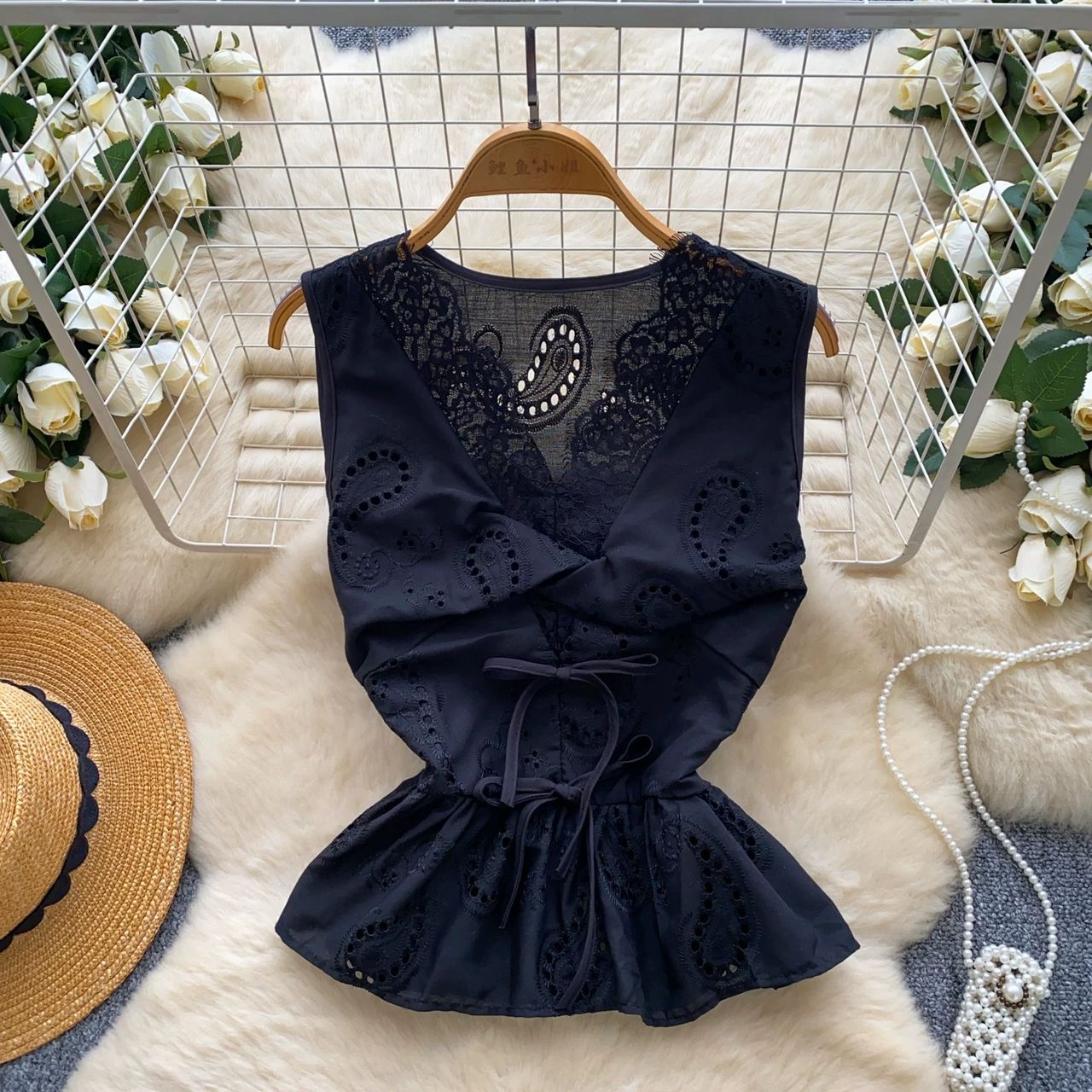 Show some skin lace top CTO882 image