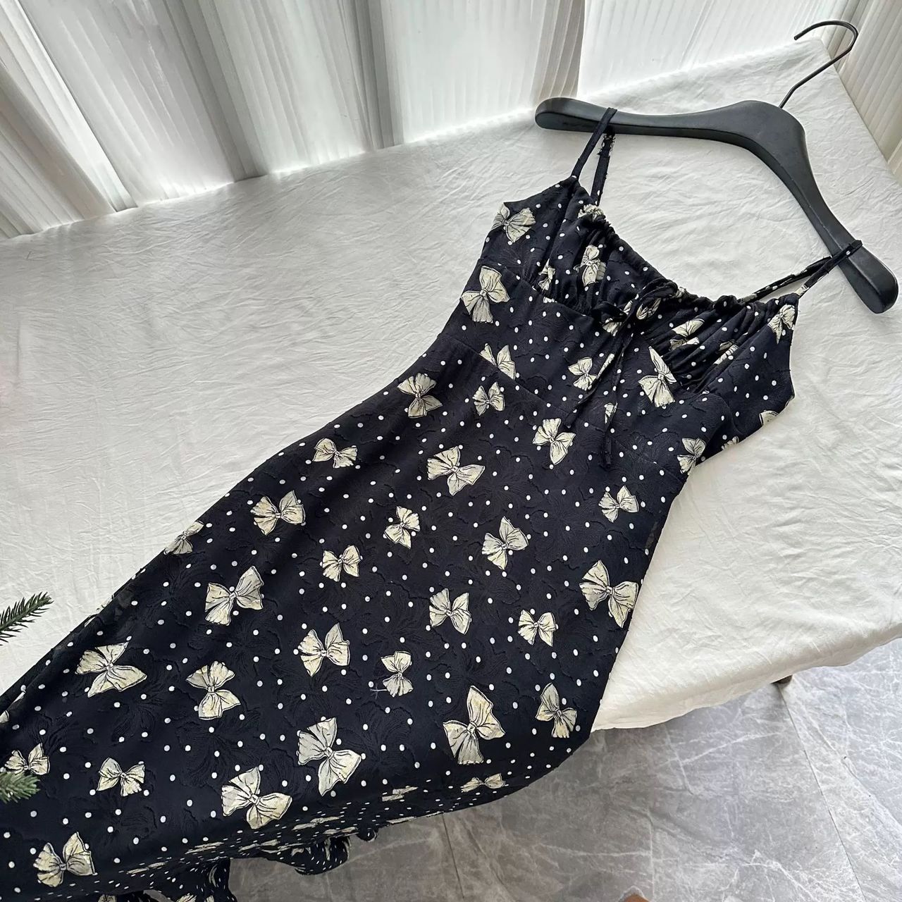 In distress lace dress CD1731 image