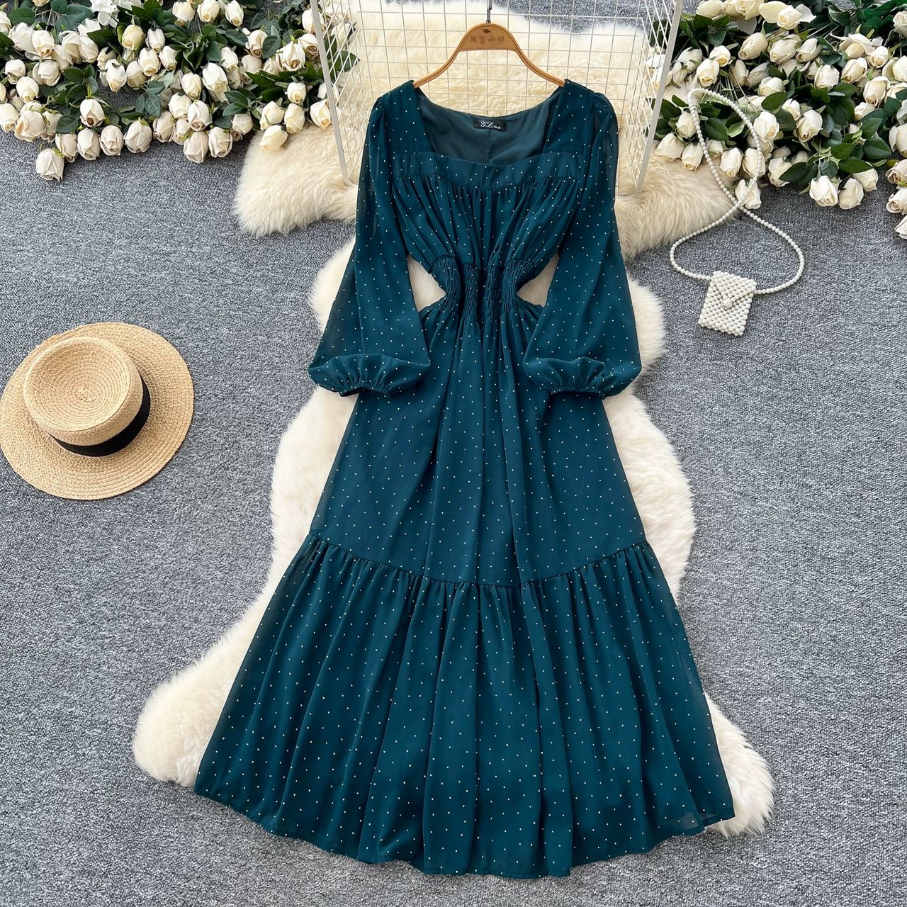 Beauty and the babe sparkle dress CD773 image