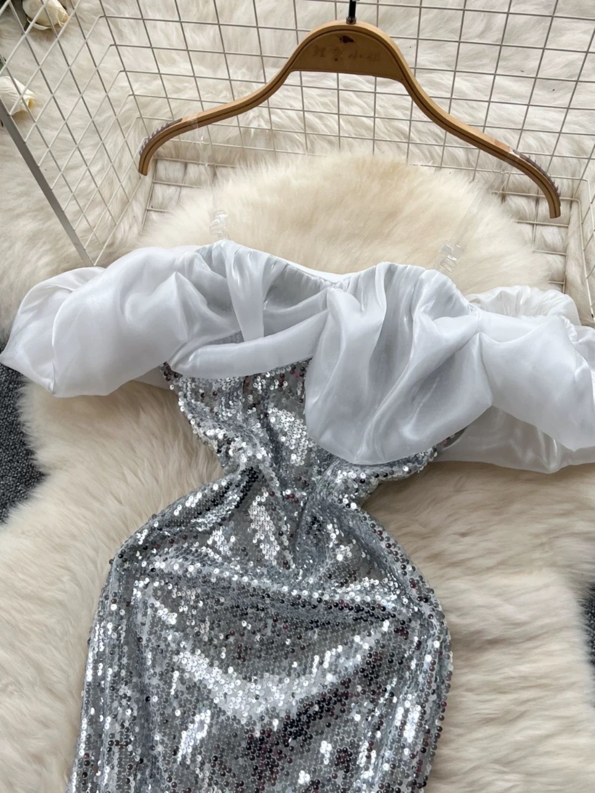 Private island party dress EVD229 image