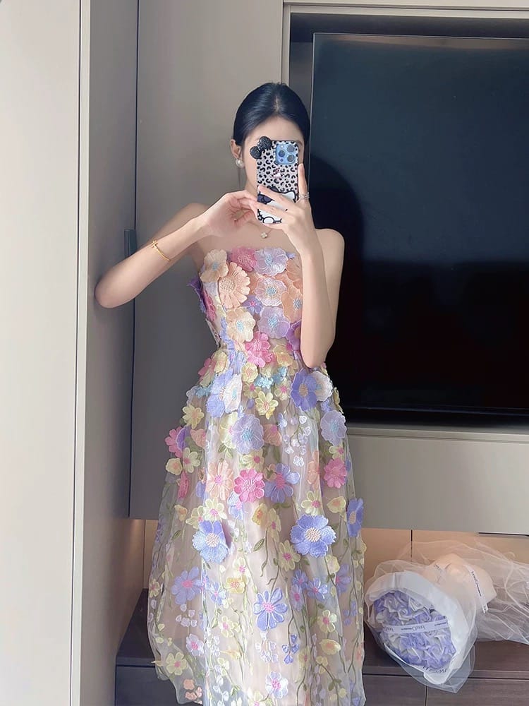 Care for the flare lace dress EVD258 image