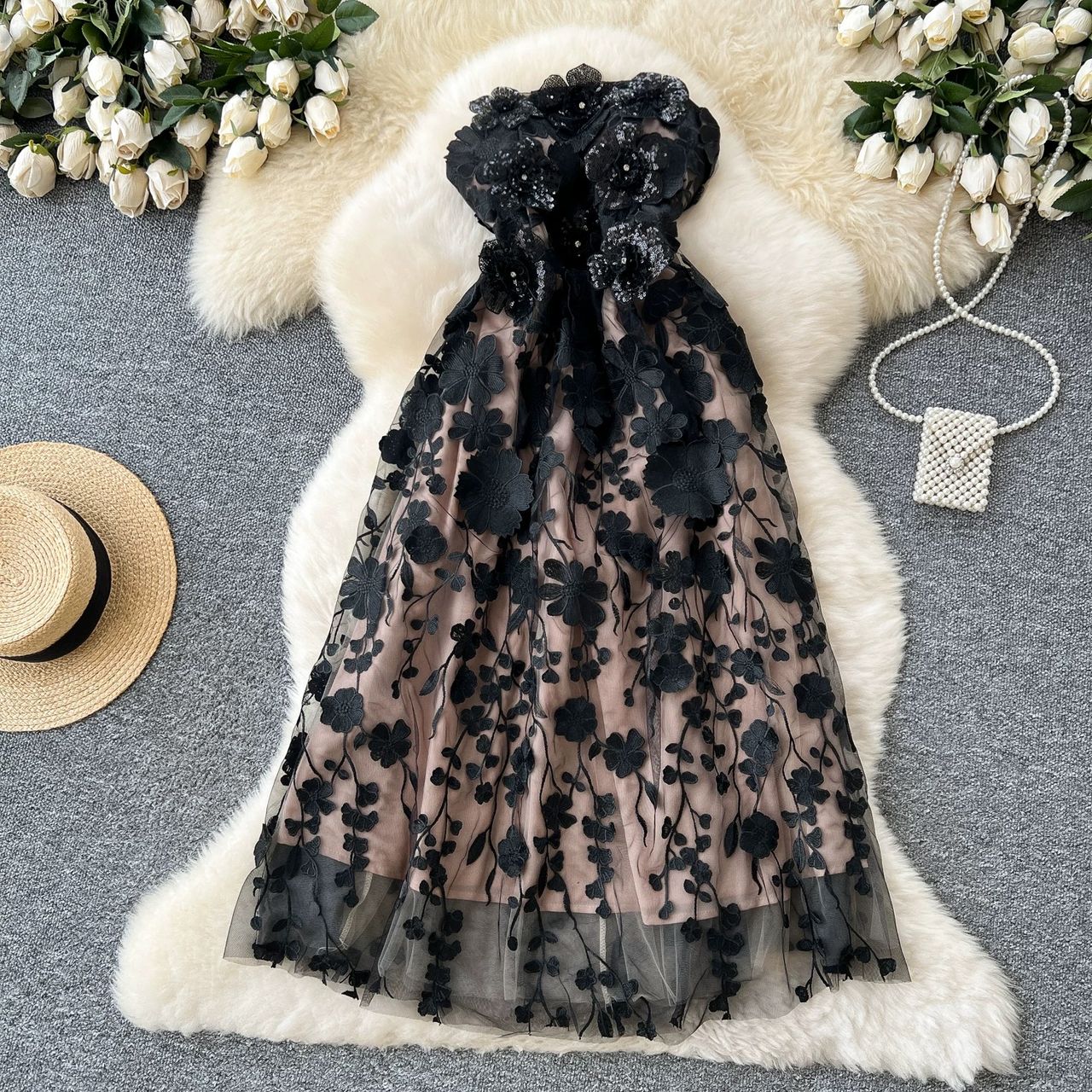 Care for the flare lace dress EVD258 image