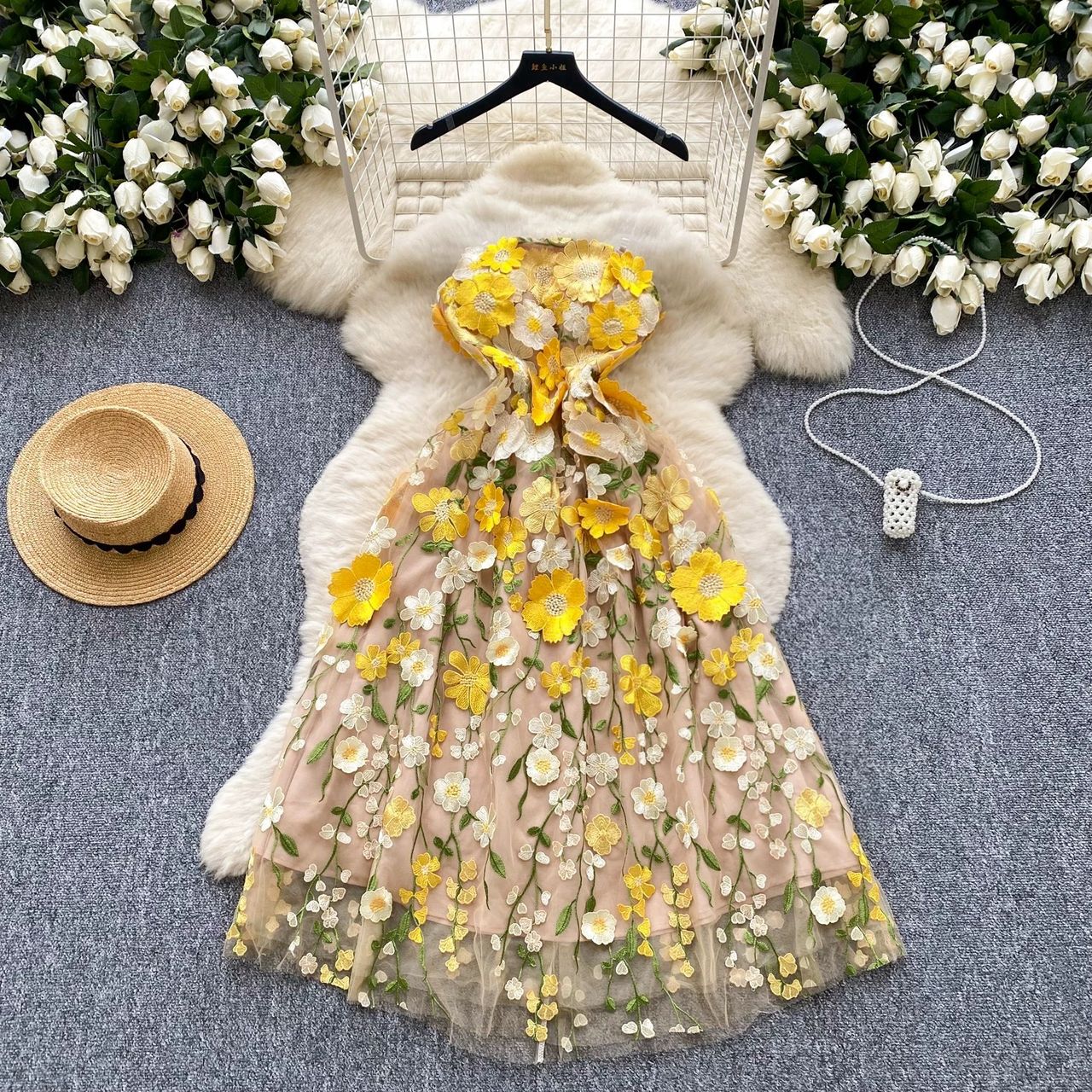 Care for the flare lace dress EVD258 image