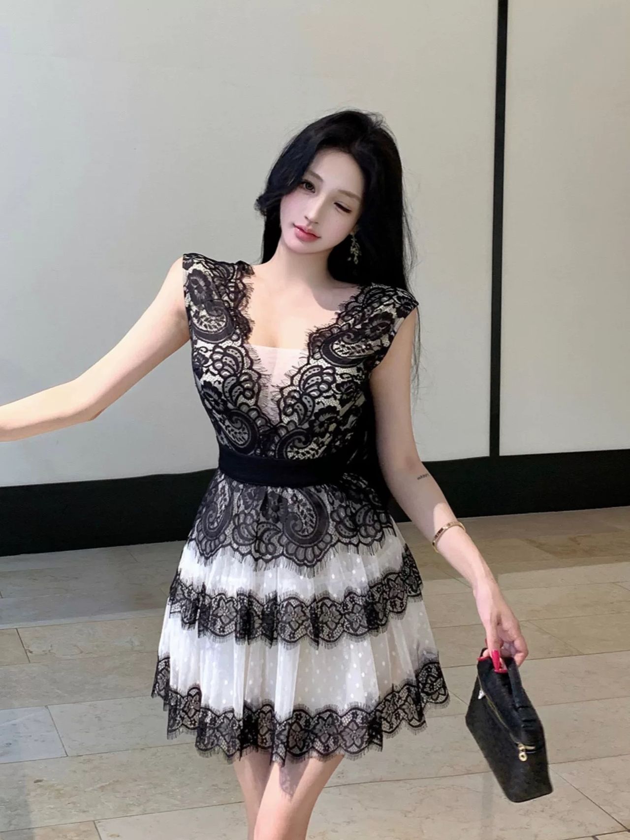 Convo over dinner lace dress CD764 image