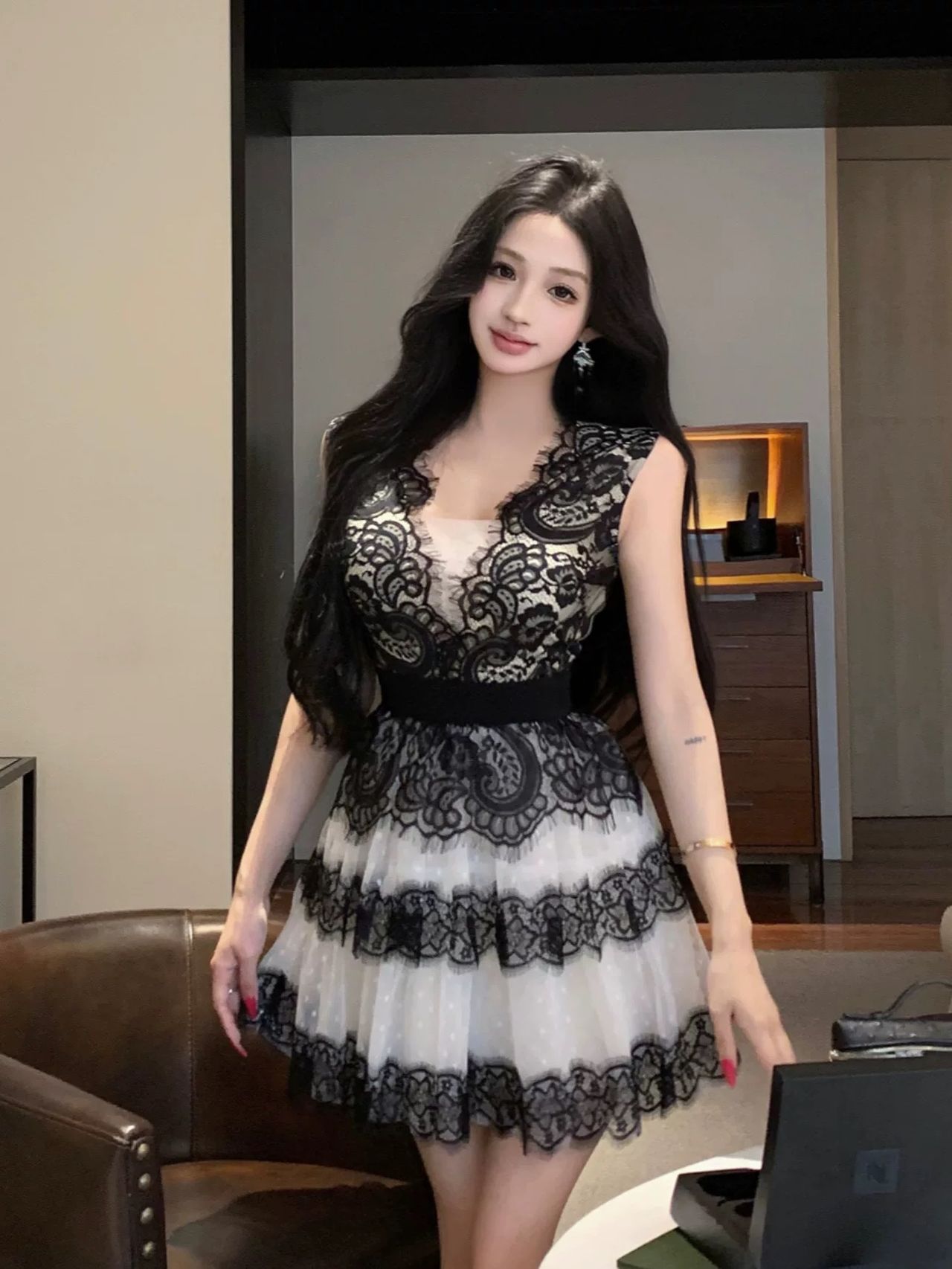 Convo over dinner lace dress CD764 image