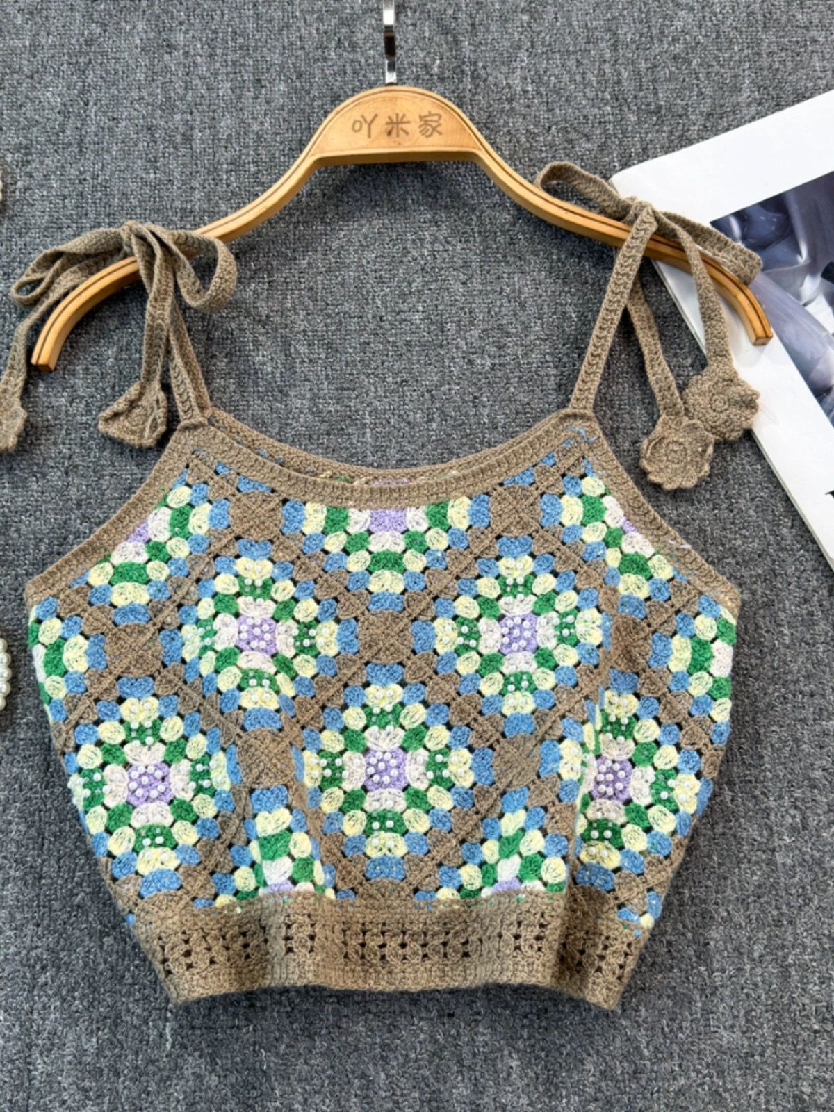 Expand your world top KTO171 image