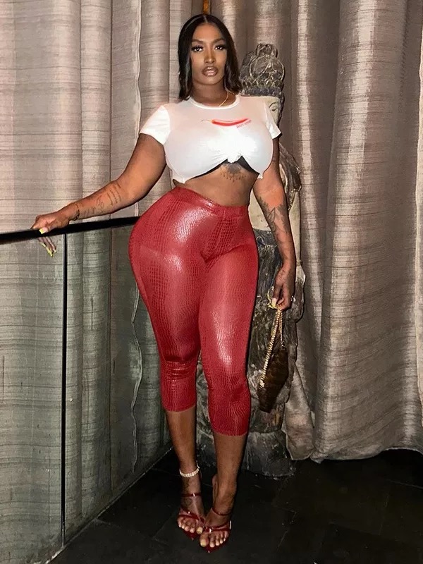 Show off leather pants CP7 image