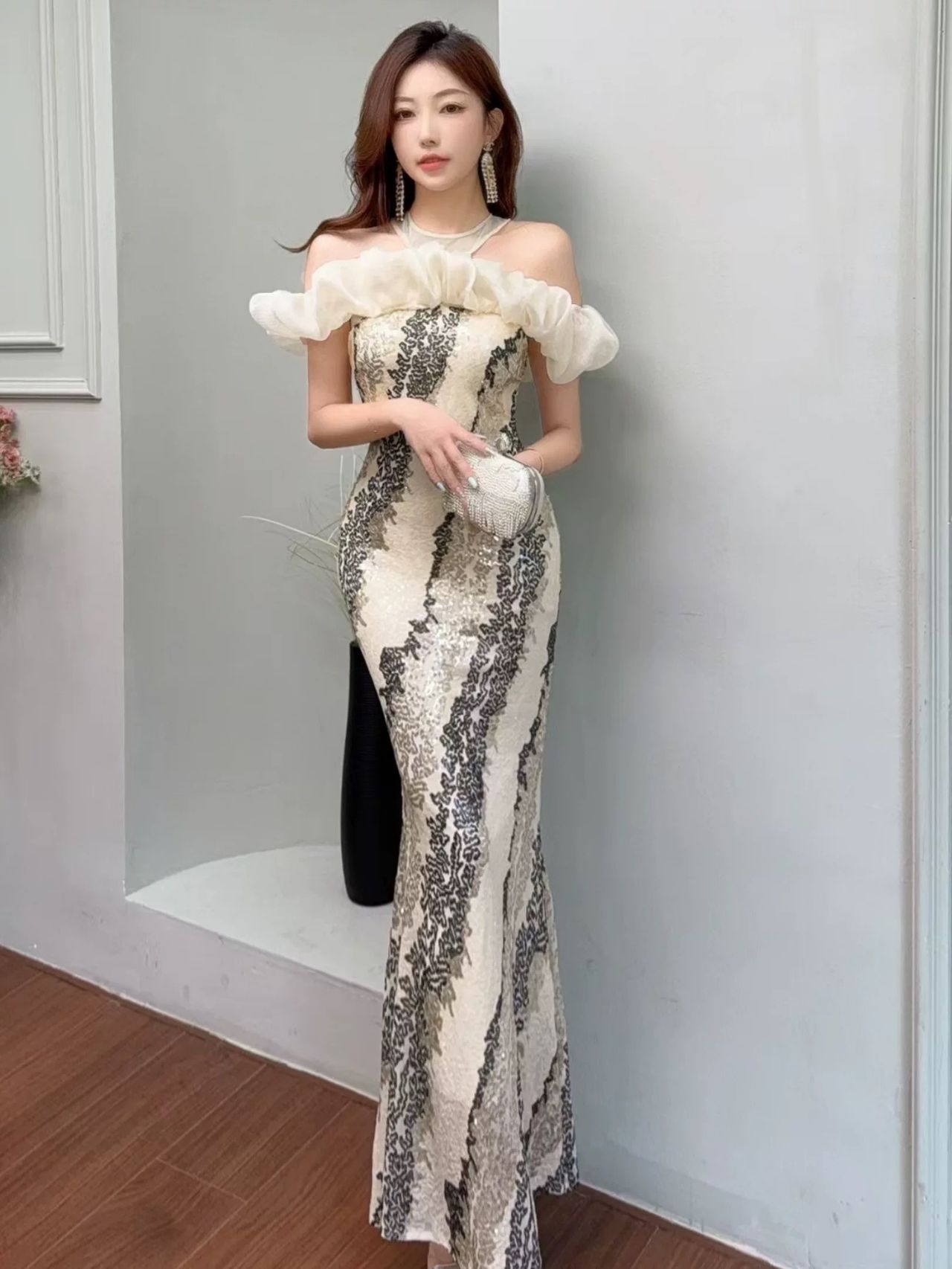 Luxury views dress FD1031 image