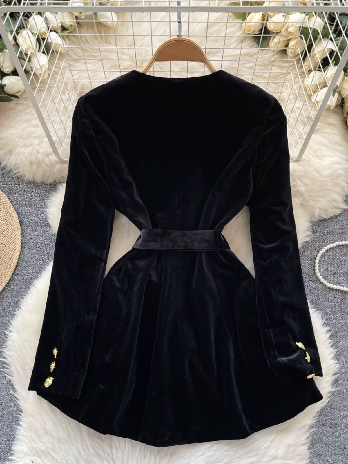 Date night velvet blazer  BL164 image