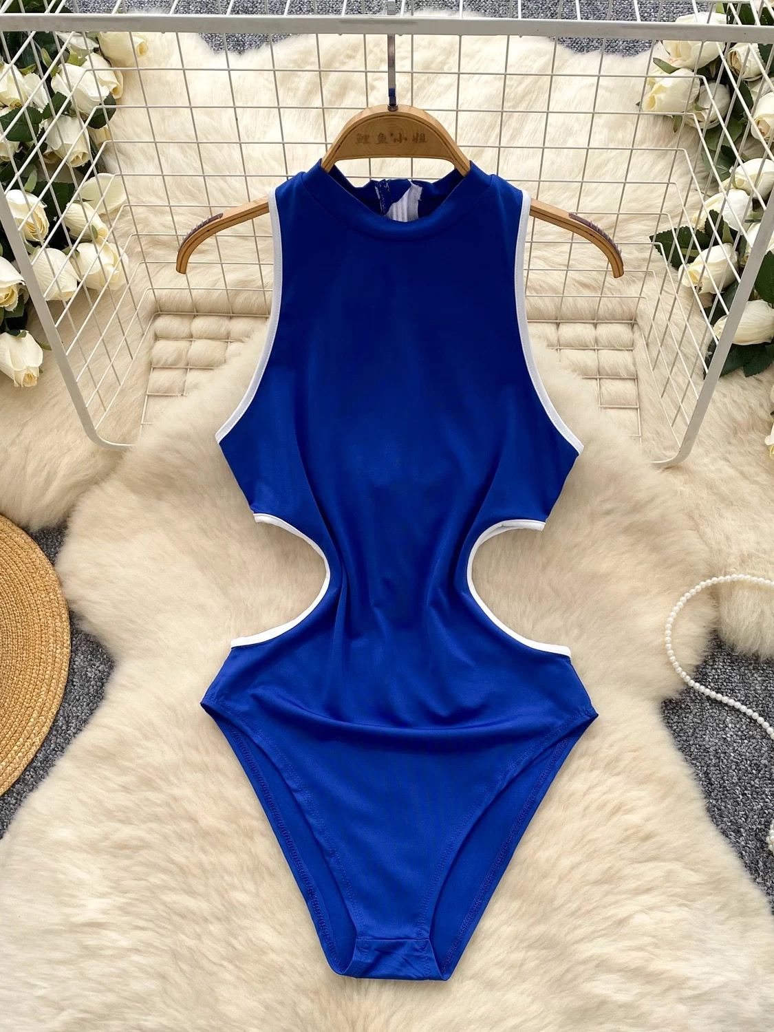 Party in the hills top BS178 image