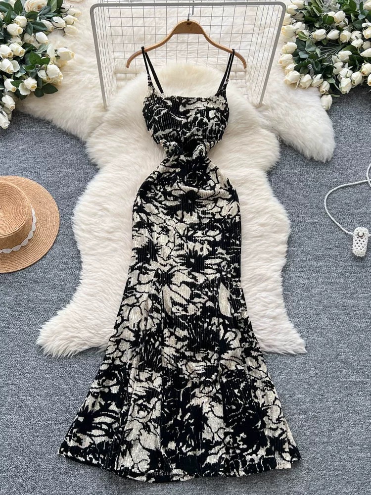 Petite Sabrina dress CD399