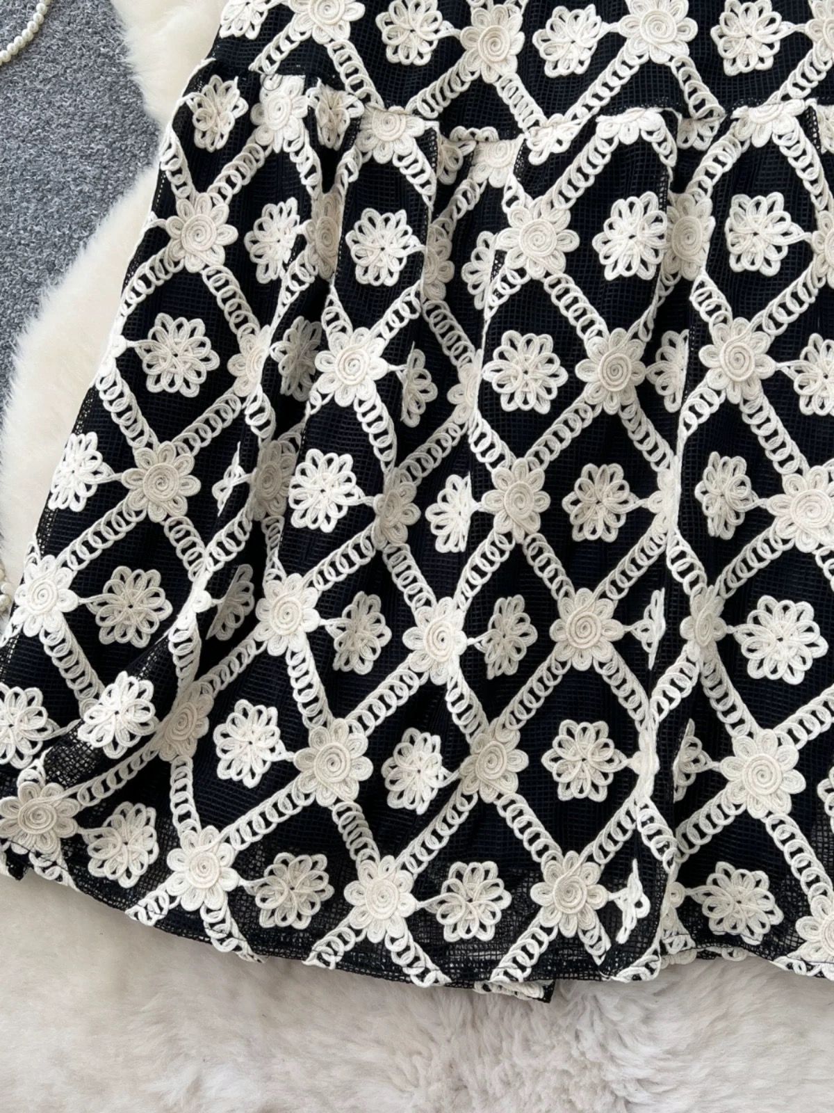 Needed this net skirt FS101 image