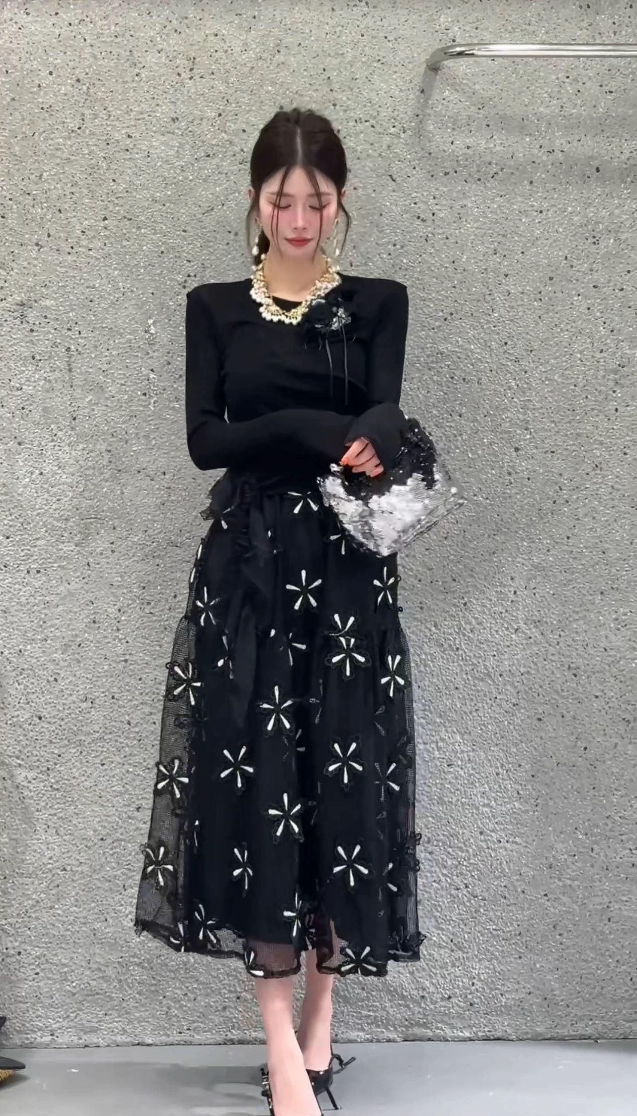 Mutual attraction skirt FS140 image