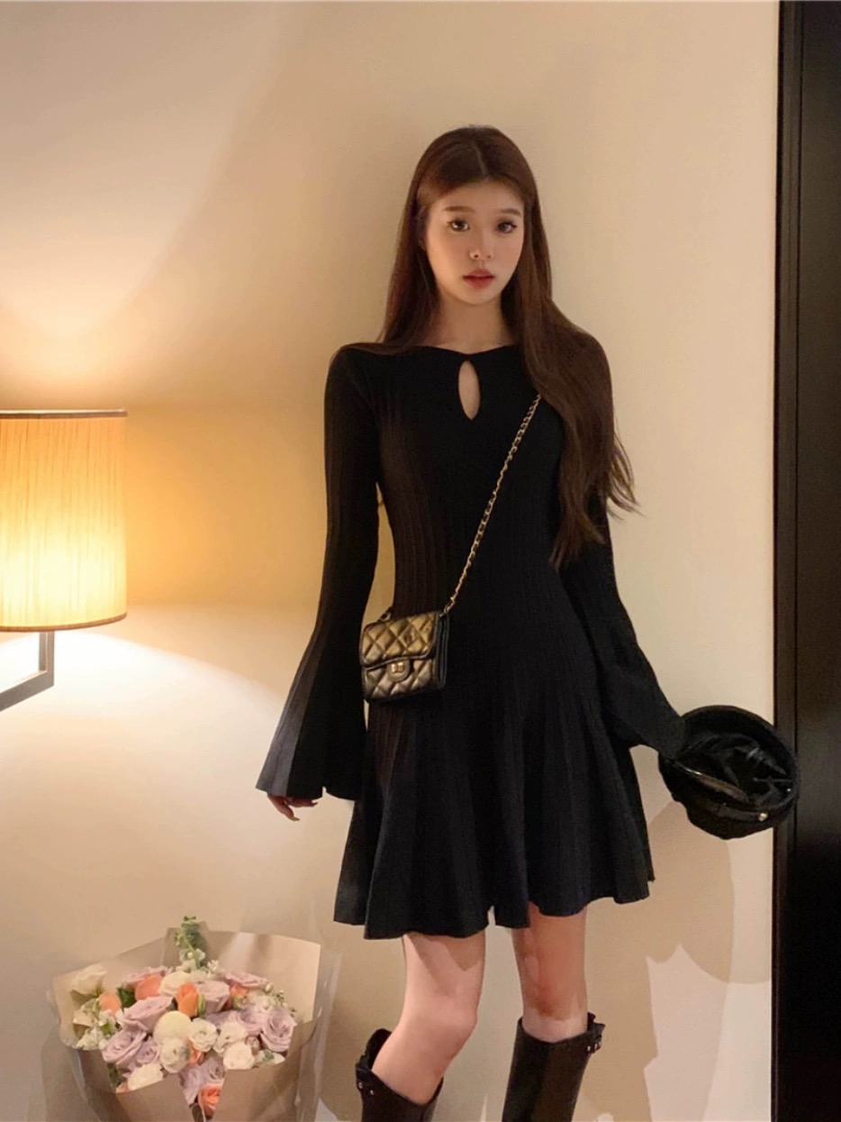 A drop of diamond knitted dress KD217 image