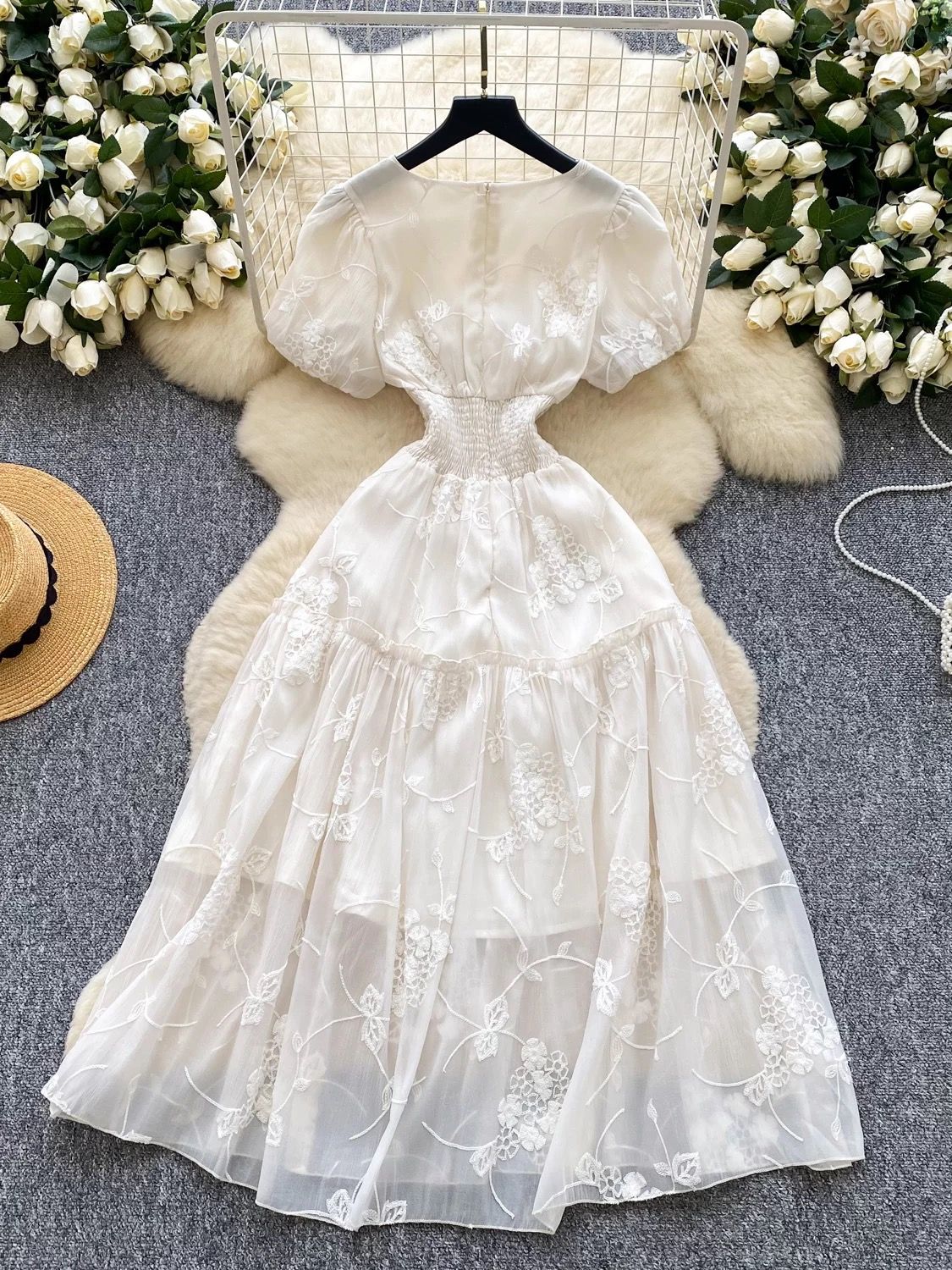 The amari dress CD559 image