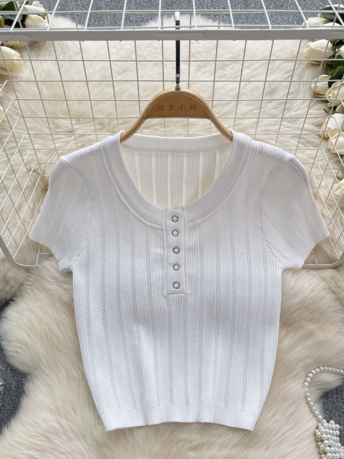 Classy is timeless top KTO145 image