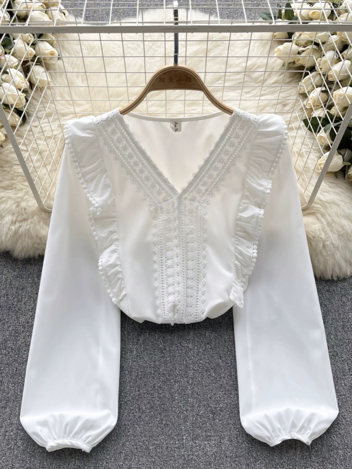 Lavish babe blouse BE337