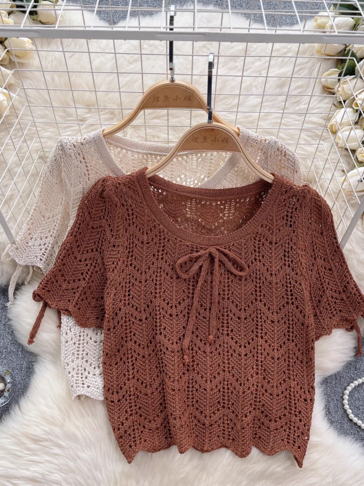 Chasing dandelions top KTO148 image