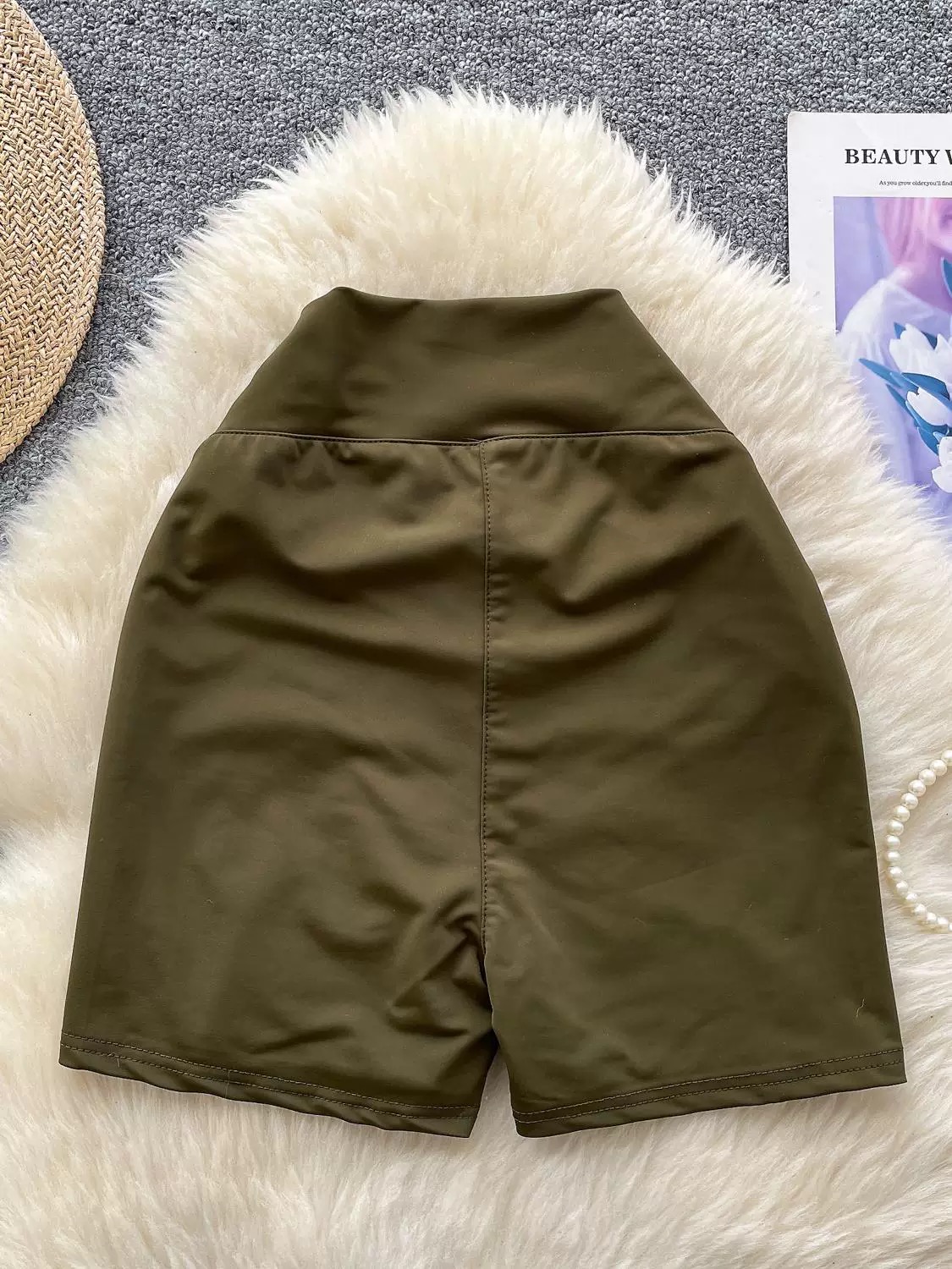 Back outside beach shorts CP69 image