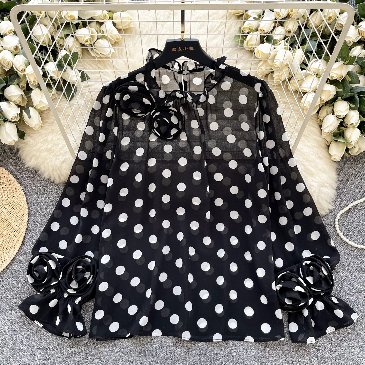 I am a lady polka blouse BE454 image