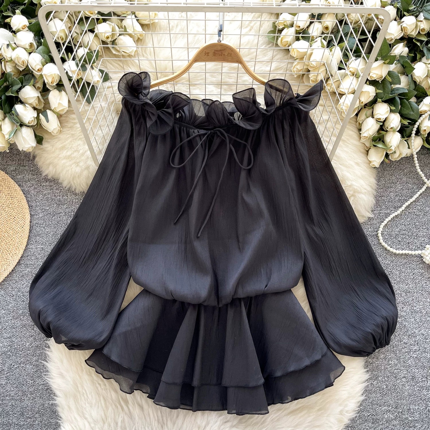 Making appearances blouse BE446 image