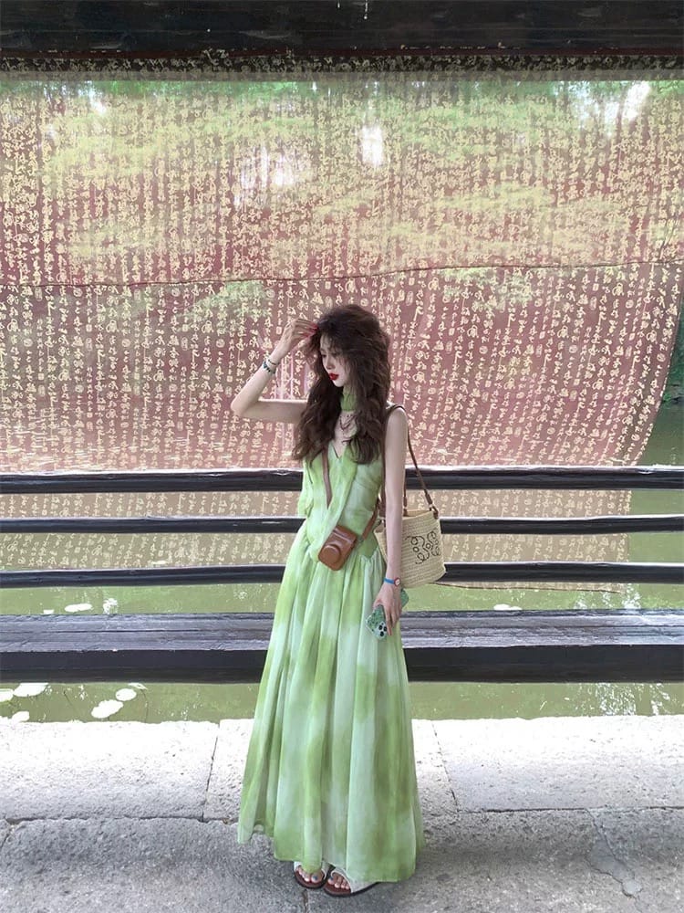 Rich aunty Galactic dress CD366 image