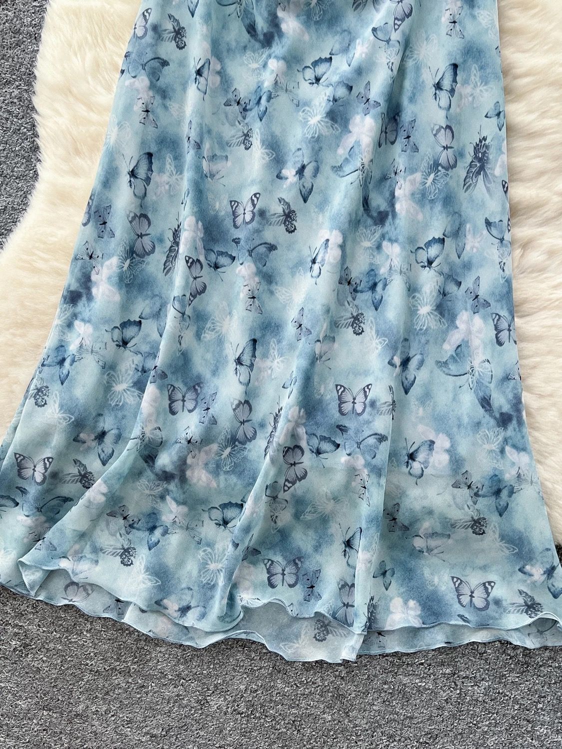 Silk and snatched dress CD637 image