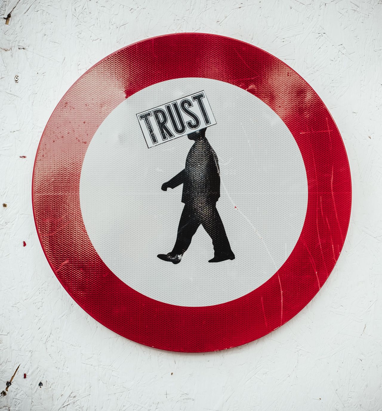 Blog Image: 10 ways to earn and build customers trust