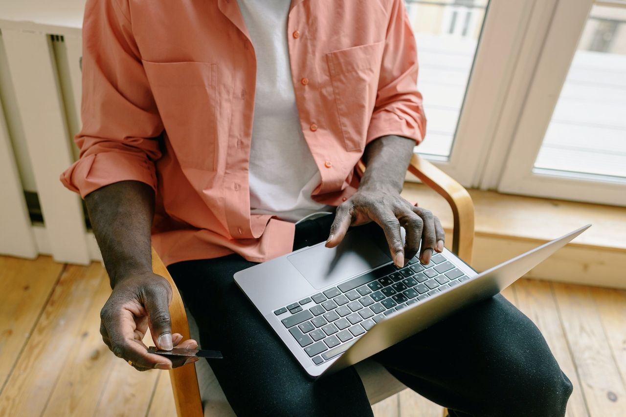 Blog Image: What is Shopping Cart Abandonment (Common Causes & Solutions for Online Business in Nigeria)